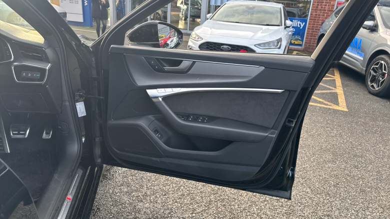 Audi A6 40 TDI S Line 4dr S Tronic Diesel Saloon